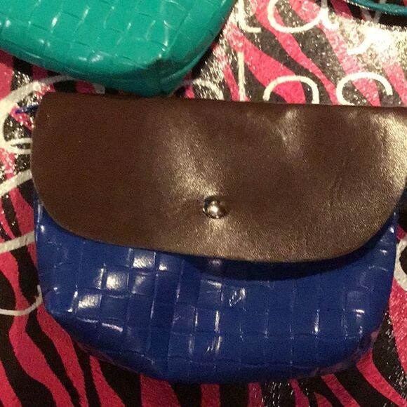 Small wristlet - Picture 3 of 5